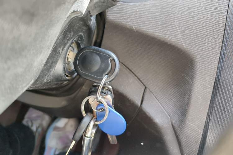 Used Wuling Hongguang 2015 1.2L S Base Model China V Standard
