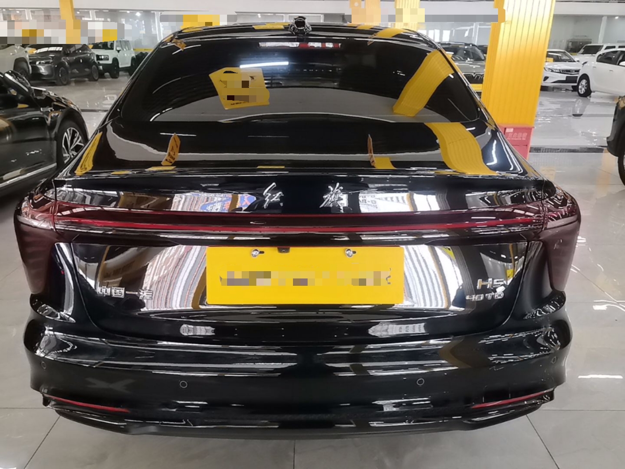 Hongqi H5 2025 Model 2.0T Automatic Xuan Ying 2 Million Units Commemorative Edition — снимка 5