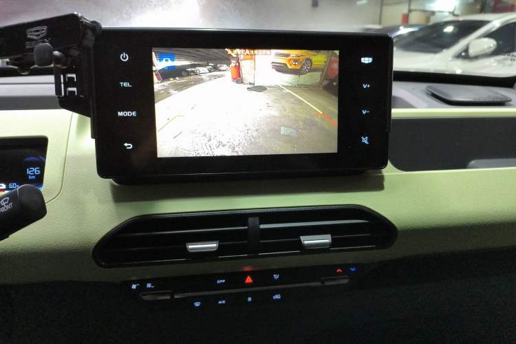 Used Geely Galaxy Panda 2024 Panda Mini 200km Endurance Bear
