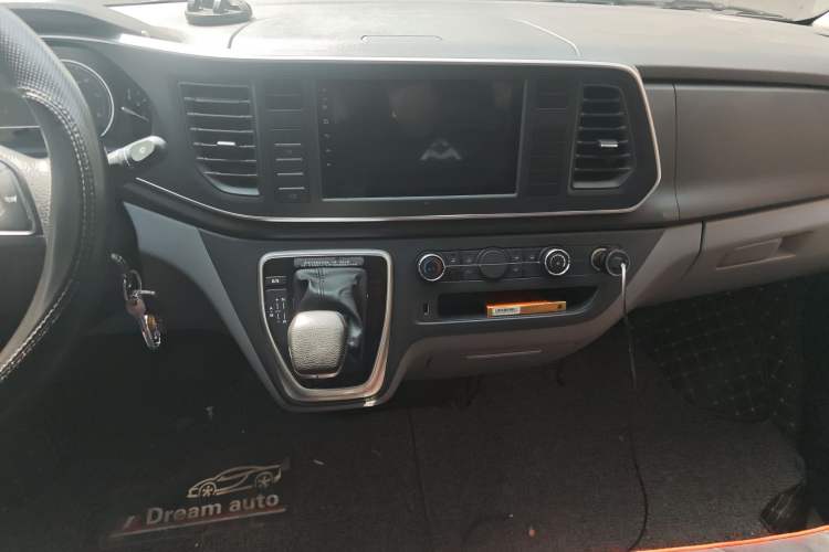 Used SAIC MAXUS Xintu V80  Audio And AC Panel