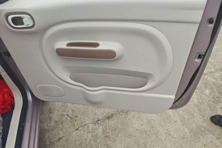 Used Bestune Pony 2026 Model 222km Shining Horse Interior 6