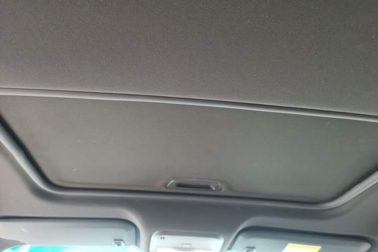 Used Chevrolet Monza 2019 RS 330T Automatic Comfort Edition China VI Standard Headliner