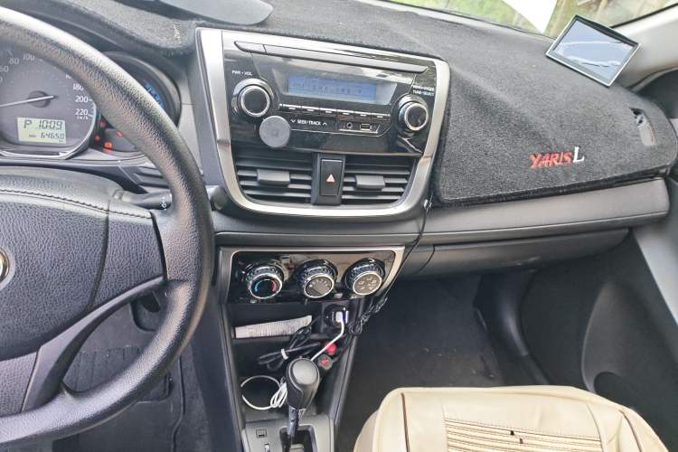 Used Toyota YARiS L Zhi Xuan 2016 Revised 1.5E CVT Charming Edition Audio And AC Panel