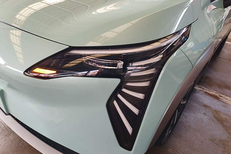 Used AION Y 2023 Plus 510 Smart Edition Left Front Headlight