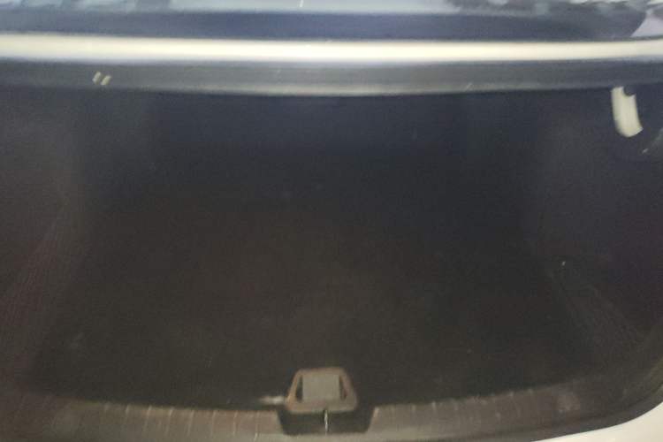 Used CHANGAN Raeton CC 2018 1.5T Automatic Haoya Model Guangmang Edition China V Standard
