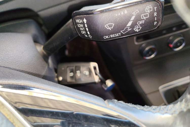 Used Volkswagen Golf 2016 1.6L Automatic Comfort Model Vehicle Key