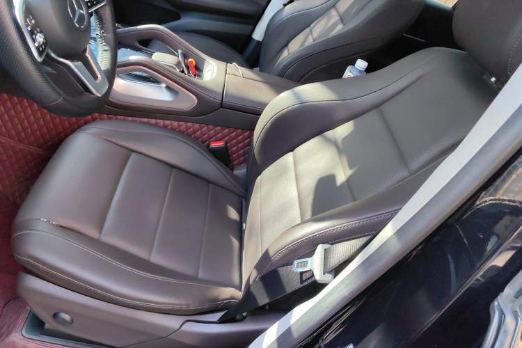 Used Mercedes-Benz GLE 2023 GLE 350 4MATIC Stylish Model Left Front Seat