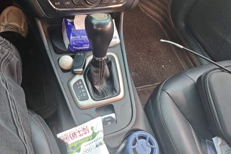 Used Jeep Cherokee 2016 2.4L Leading Smart Version Gear Lever