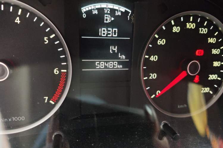 Used Volkswagen Lavida 2013 Classic 1.6L Manual Fashion Edition
