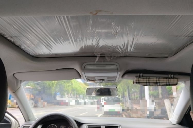 Used Volkswagen Sagitar 2014 1.4TSI Automatic Luxury Model Headliner