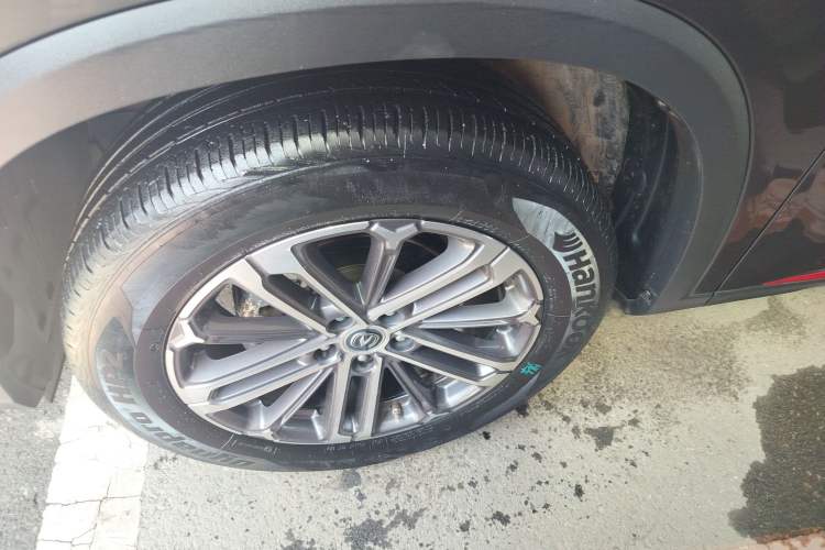 Used CHANGAN CS75 PLUS 2021 1.5T Automatic Luxury Version Left Front Wheel Hub