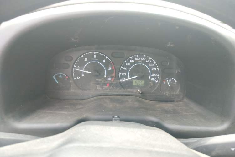 Used JMC Transit 2019 2.8T Commercial Version Short Wheelbase Mid-Roof 6-Seater China VI JX493