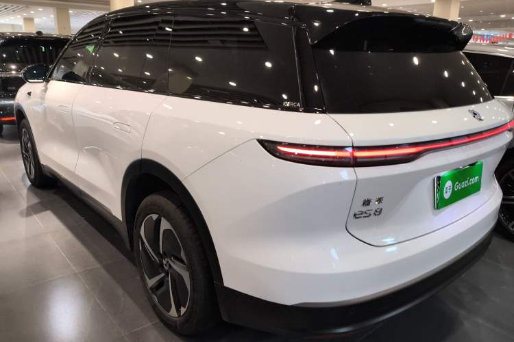 Used Nio ES8 2024 75 kWh Executive Edition Exterior 2