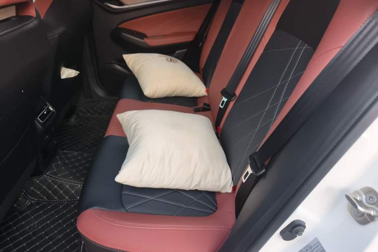 Used Changan Eado 2024 PLUS Blue Whale NE 1.4T GDI DCT High-Energy Edition
