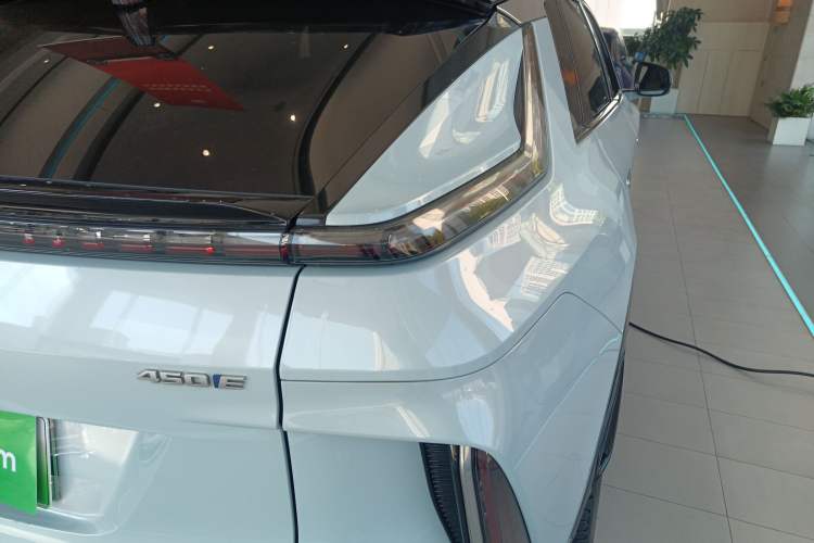 Used Cadillac LYRIQ 2022 Rear-Drive Long-Range Prestige Edition