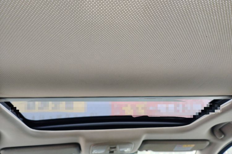 Used Suzuki S-Cross 2014 1.6L CVT Two-Wheel Drive Elite Version