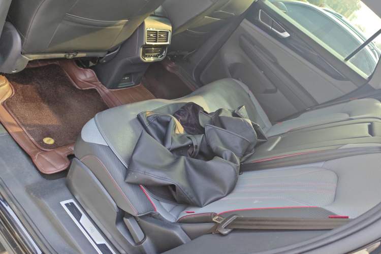 Used Volkswagen Teramont X 2023 Facelift 380TSI Four-Wheel Drive Luxury Deluxe Edition Left Rear Seat