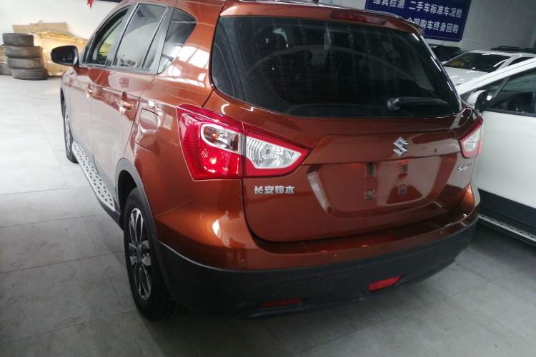 Used Suzuki Vitara S-Cross 2017 1.6L Manual Two-Wheel Drive Urban Fashion Model