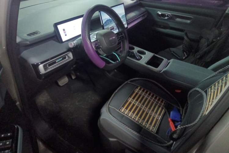 Used AION Y 2023 Plus 610 Enjoy Edition Left Front Seat