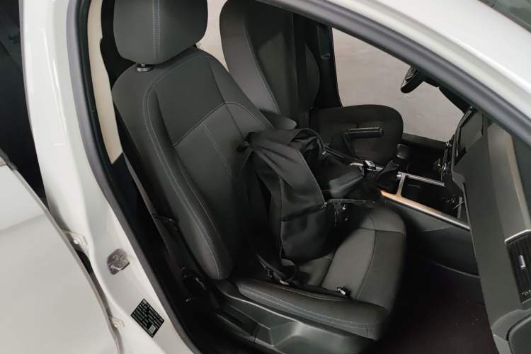 Used Qoros 3 2016 Sedan 1.6L Automatic ZhiNeng Model