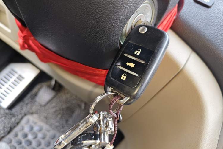 Used CHANGAN Eado 2013 1.6L Manual Luxury Model China V Standard