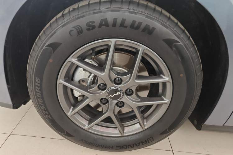 Used BYD Seal 06 New Energy 2025 DM-i Smart Drive 80KM Luxury Model Left Front Wheel Hub