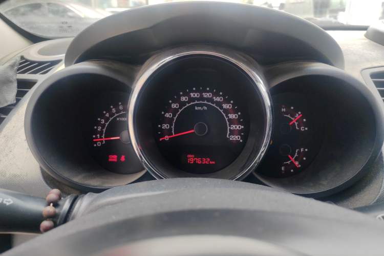 Used Kia Soul 2012 1.6L MT GLS Instrument Cluster