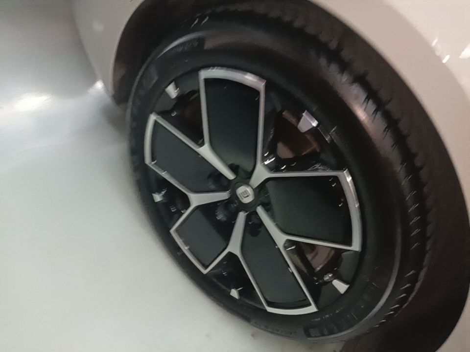 Xiaomi Auto SU7 2024 Rear-Drive Standard Founder Edition — снимка 11