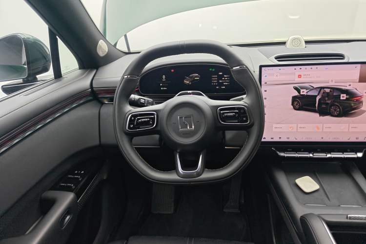 Used Zeekr 7X 2025 100 kWh Long-Range Rear-Wheel Drive with Intelligent Driving Features