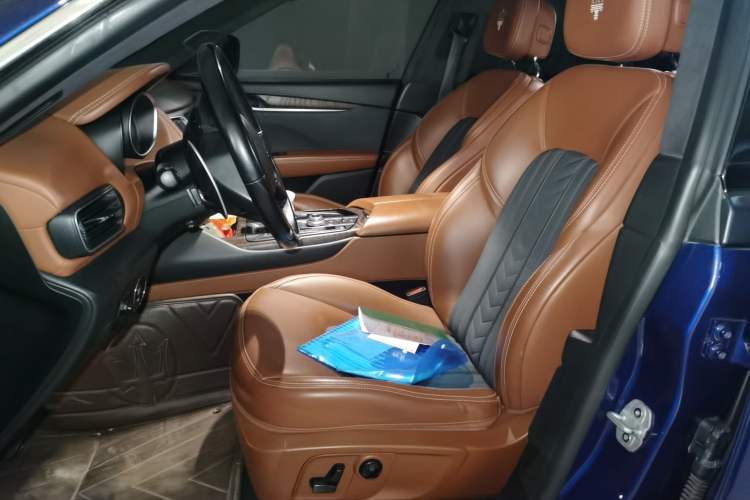 Used Maserati Levante 2018 3.0T Classic Edition Left Front Seat