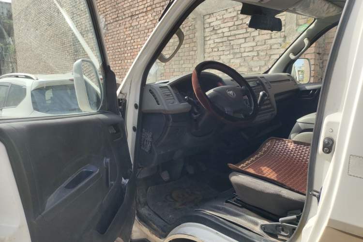 Used Foton Scenic G7 2017 2.0L Short-Wheelbase Commercial Van Flat Roof 2 Seats 4Q20M Driver Seat