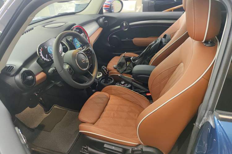 Used MINI 2022 1.5T COOPER Artist Left Front Seat