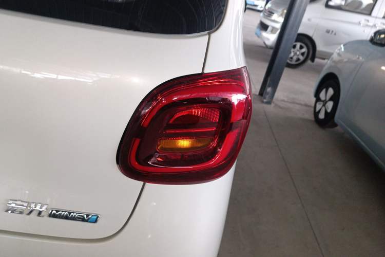 Used Wuling Hongguang MINIEV 2025 Four-Door Version Advanced Edition