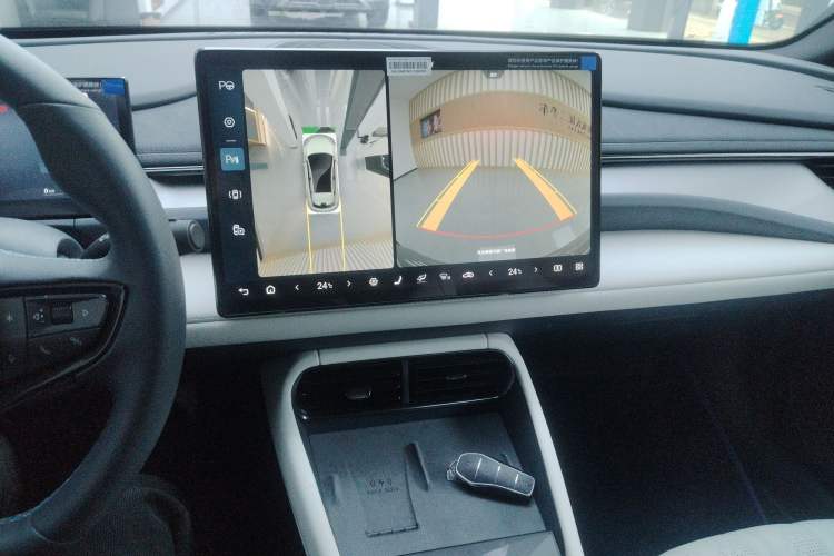 Used BYD Seal 06GT 2025 Intelligent Driving Version 605 Heatwave Edition Audio And AC Panel