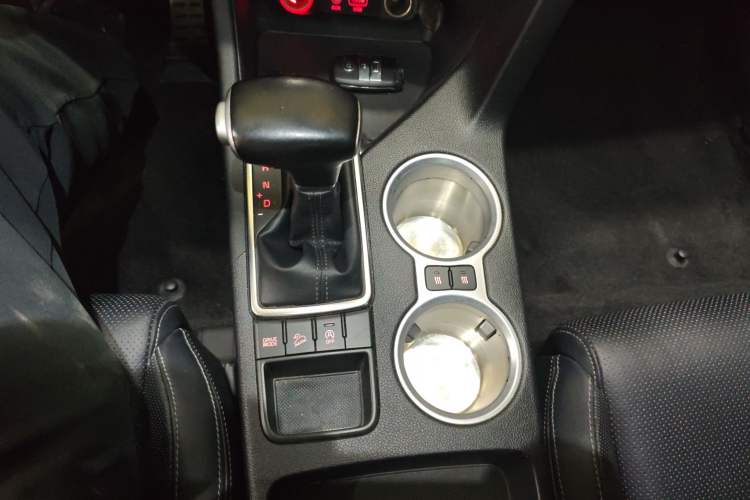 Used Kia KX5 2016 1.6T Automatic Two-Wheel Drive Premium Gear Lever