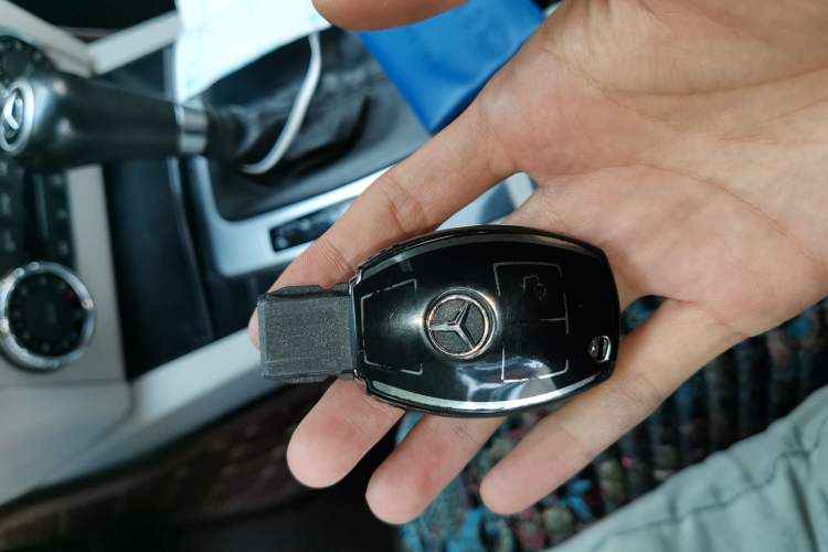 Used Mercedes-Benz C-Class 2011 C 180K Classic model
