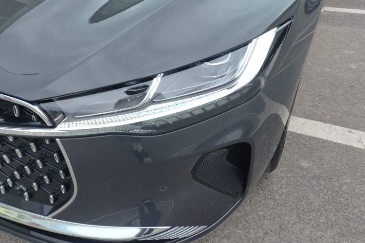 Used Lincoln Z 2022 iXiang Luxury Edition Left Front Headlight