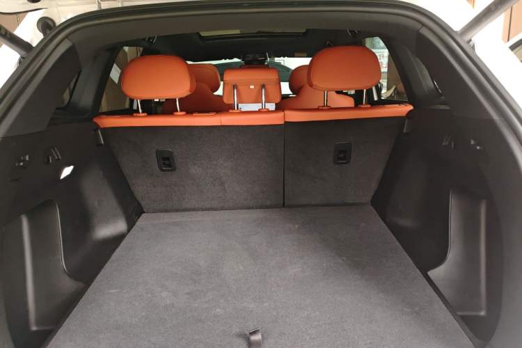 Used CHANGAN CS75 PLUS 2025 4th Generation 1.5T New Blue Whale Smart Luxury Edition Trunk