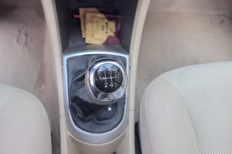 Used Hyundai Verna (older generation) 2010 Sedan 1.4L Manual Comfort GS
