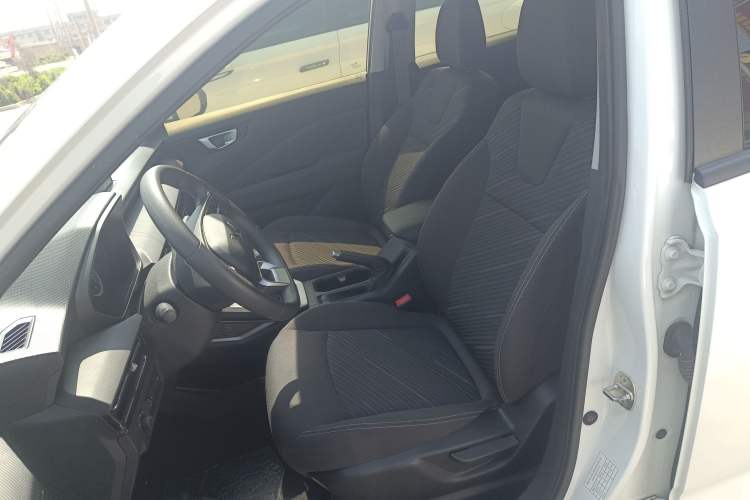 Used Wuling Alvez 2022 1.5L Manual Free-Style Model