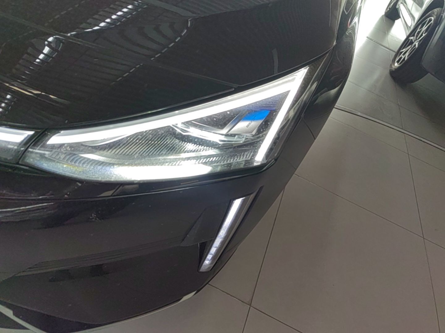 Geely Galaxy L6 2025 EM-i 140km Explorer+ Edition — снимка 8