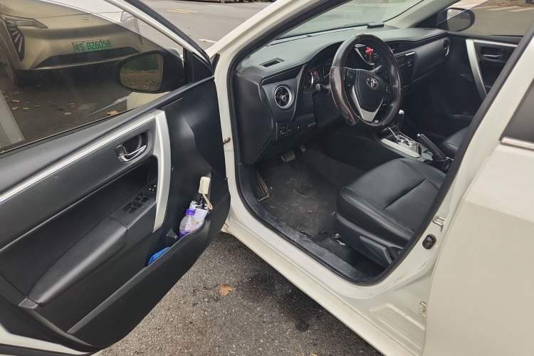 Used Toyota Corolla 2017 Revised Version 1.2T S-CVT GL-i Driver Seat