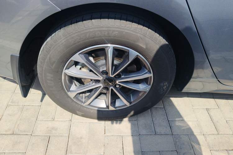 Used BYD Destroyer 05 2024 HONOR Edition DM-i 55KM Luxury Model Exterior 3