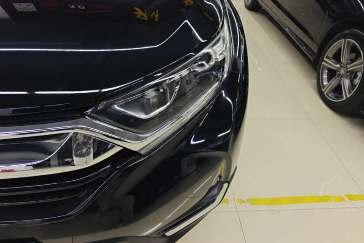 Used Honda CR-V 2017 240TURBO CVT Front-Wheel Drive Fashion Edition