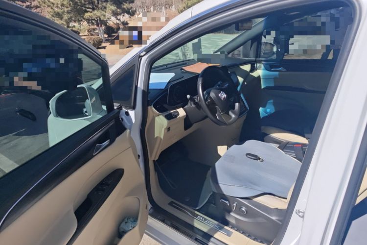 Used Buick GL8 2022 ES Landtrek 653T Flagship Model