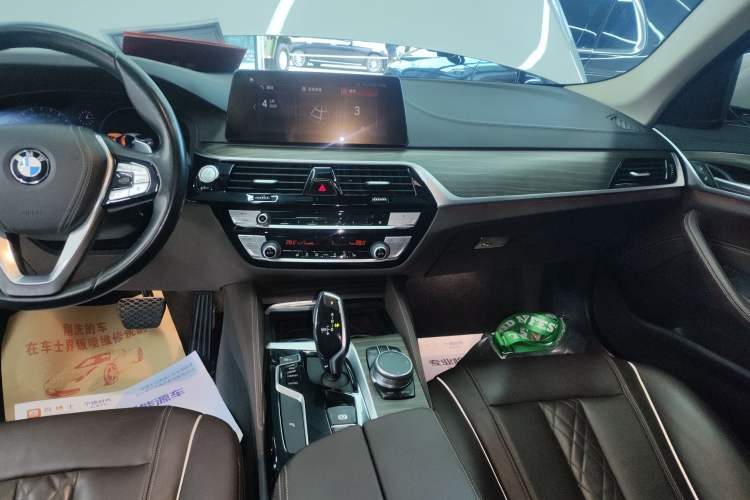 Used BMW 5 Series 2019 530Li Leading Model Luxury Package
