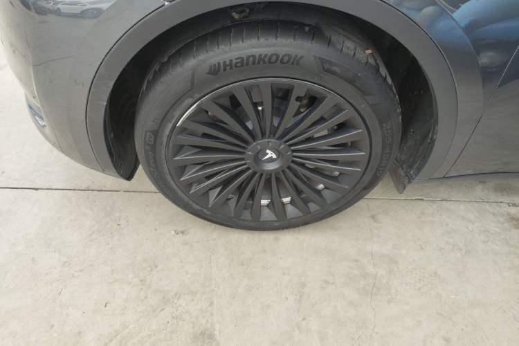 Used Tesla Model Y 2022 Rear-Wheel-Drive Version
