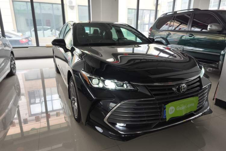 Used Toyota Avalon 2021 2.5L Luxury Edition Front Right 45 Deg