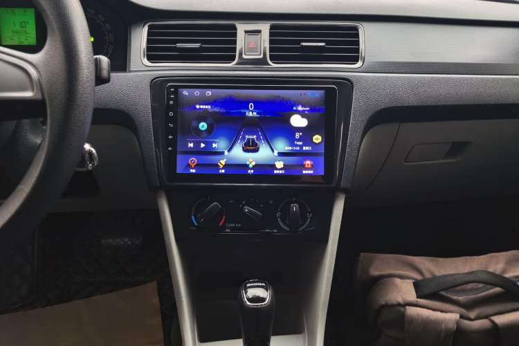 Used Skoda Rapid 2016 1.6L Automatic Front-Wheel Drive Model
