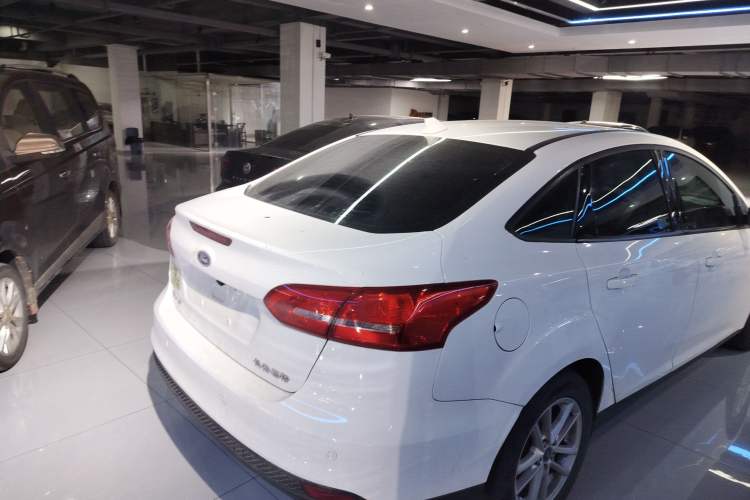 Used Ford Focus 2015 Sedan 1.6L Automatic Trend Model
